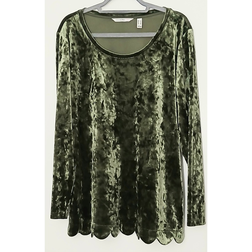 Isaac Mizrahi Live! Top Size Large Velvet Long Sleeve Scallop Hem Knit Pre-owned